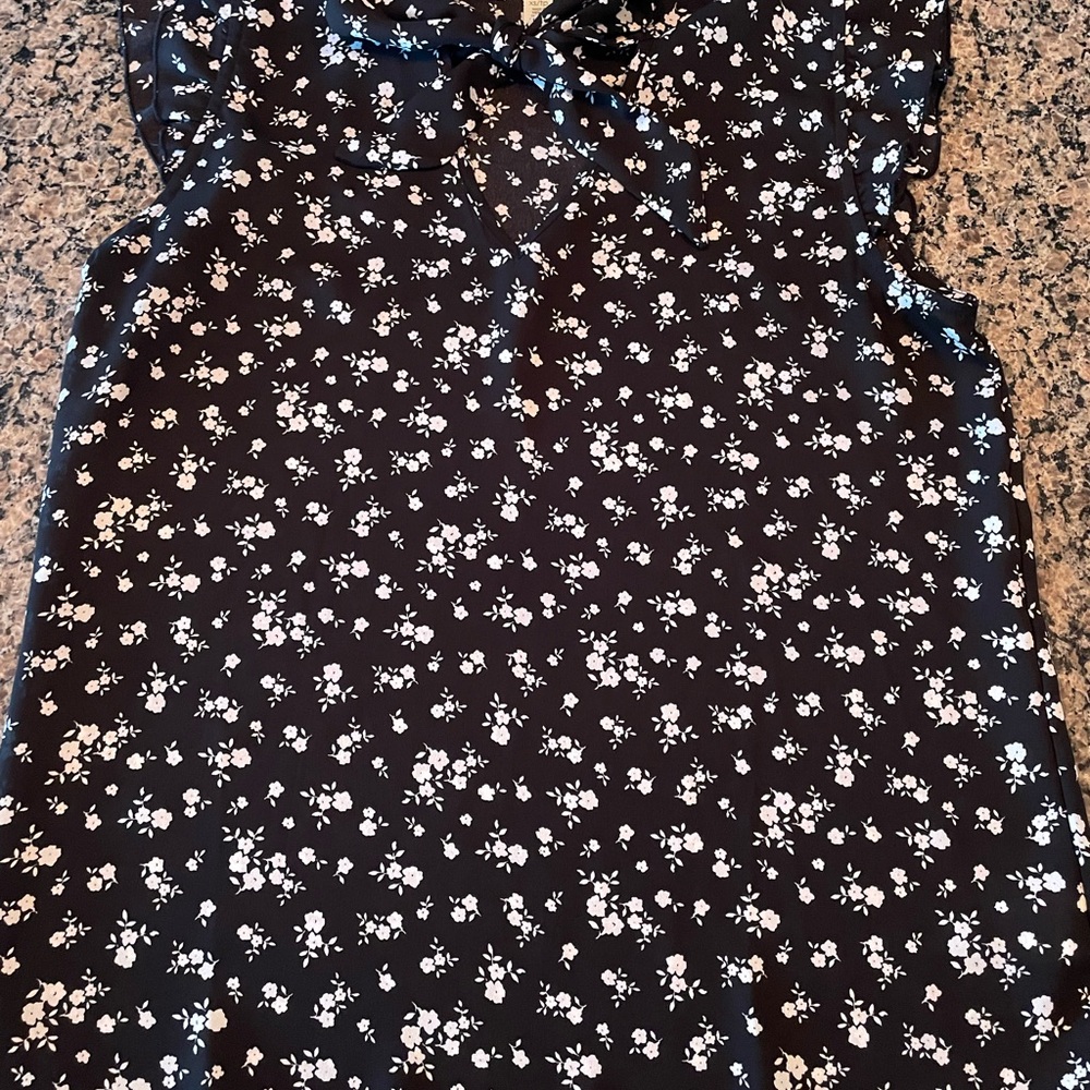 Floral Black and White Women's Blouse